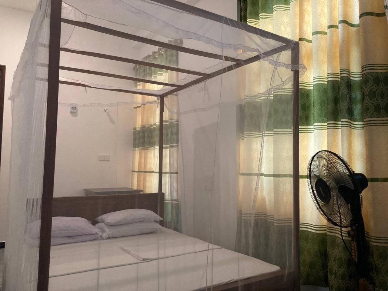 Hiriketiya Hasmal House Apartment Dickwella Room photo